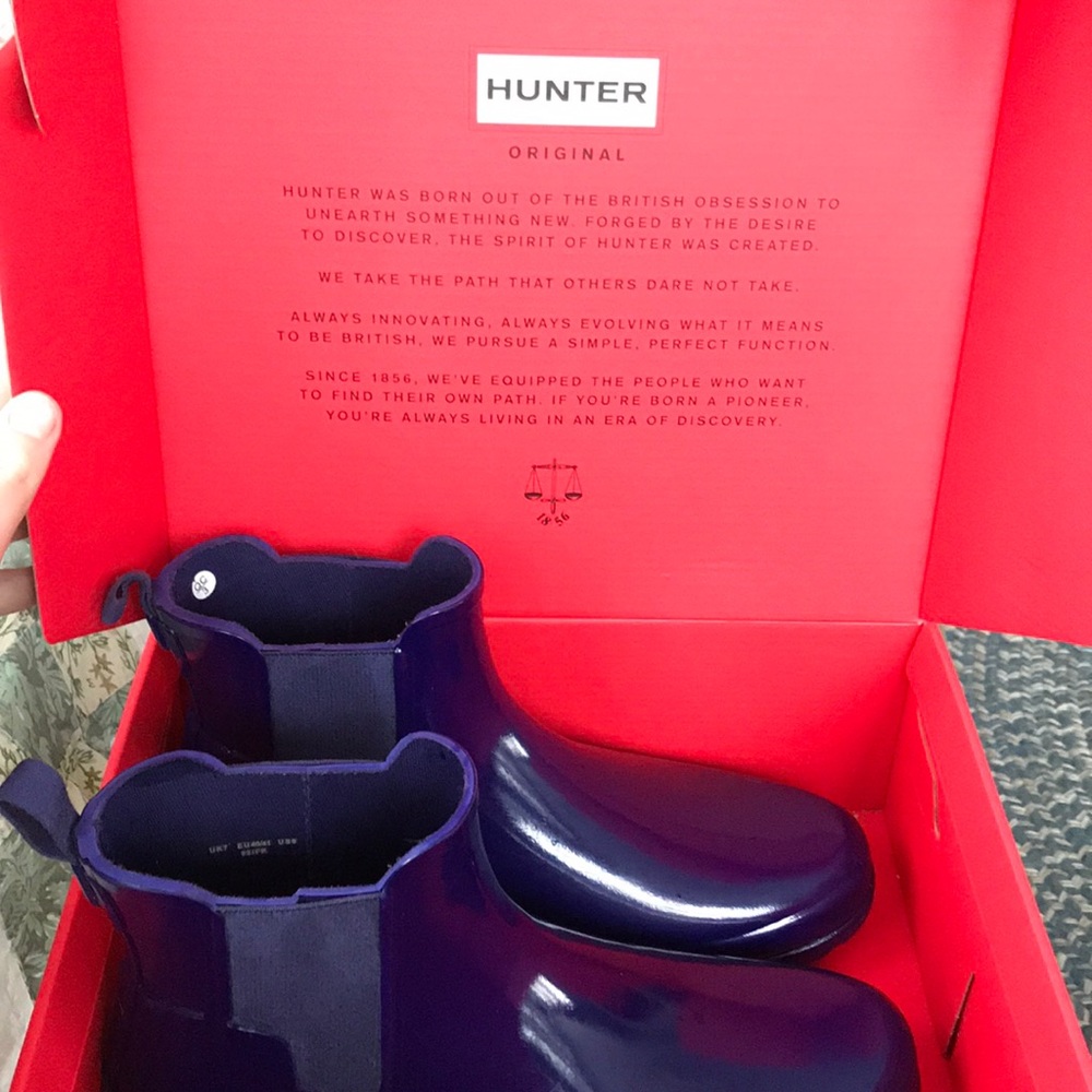 Brand New Hunter Chelsea rain boots